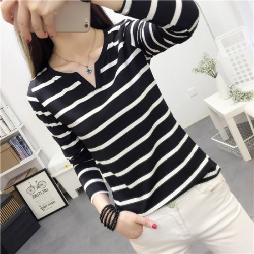 Slim Stripe V-neck Long Sleeve Casual T-Shirts - Black image