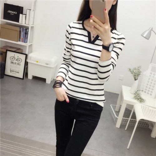 Slim Stripe V-neck Long Sleeve Casual T-Shirts - White image