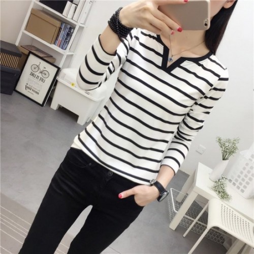 Slim Stripe V-neck Long Sleeve Casual T-Shirts - White image