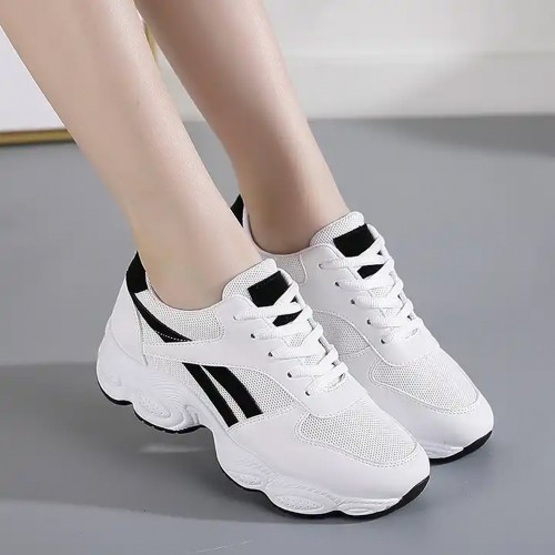 Sports Shoes Breathable Casual Fashion Sneakers - Black image