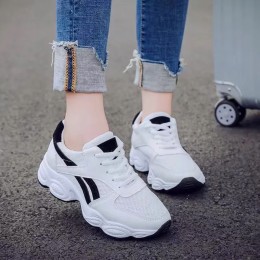 Sports Shoes Breathable Casual Fashion Sneakers - Black