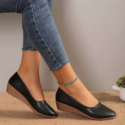 Professional Ladies Soft Leather Shallow Mouth Flat Shoes - Black image