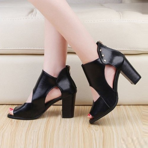 Roman Soft Leather High Heels Sandal - Black image