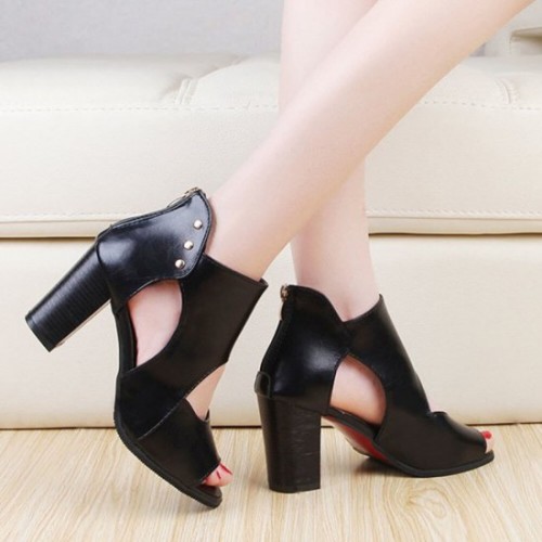 Roman Soft Leather High Heels Sandal - Black image