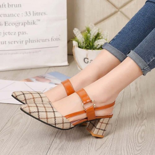 Women's Chunky Block Heels Pointed Toe Buckle Shoes - Brown image