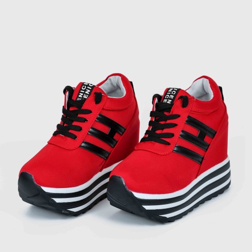 Thick Bottom Muffin Platform Laces Up Sneakers - Red image