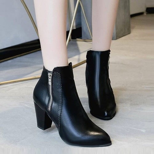 Side Zipper Vintage Block Heel Leather Boots - Black image