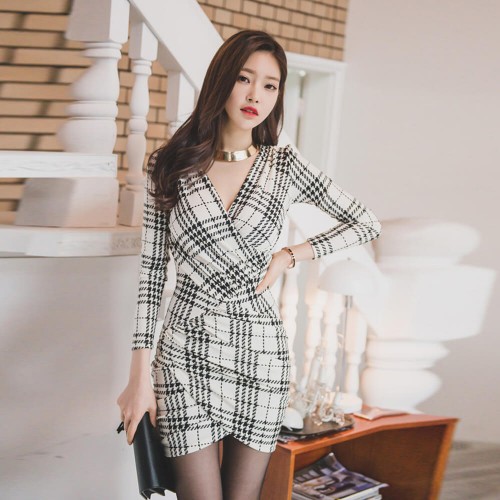 Stylish Spring Stripe Print Full-sleeve Mini Skirt Party Dress - White image
