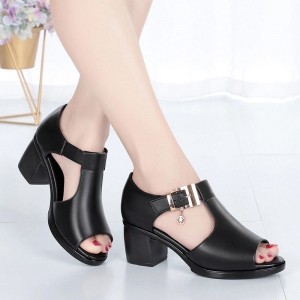 Trendy Fish Mouth Buckle Sandal Casual Sandals - Black