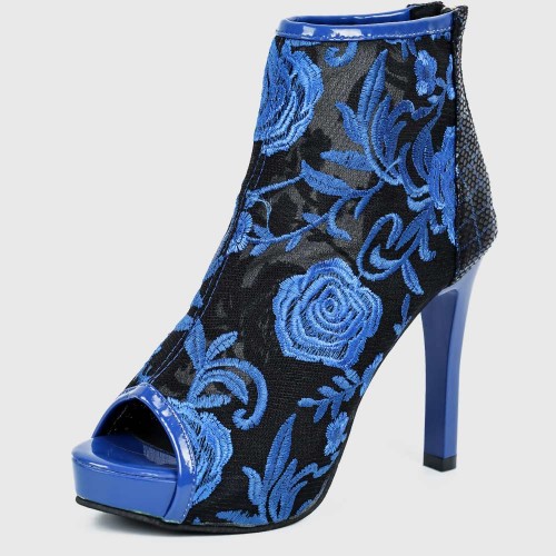 Women's Hollow out Embroidery Thin Heeled Sandals - Blue image