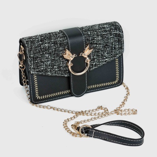 Small Size Magnetic Closure Chain Messenger Bag - Black image