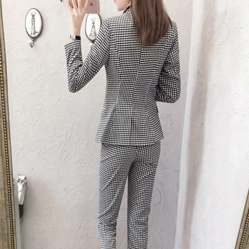 Classic Long Sleeved Slim Fit Plaid Two Piece Suit - Grey image