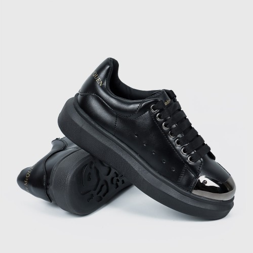 Trending Latest Fashion Casual Thick Soled Sneakers - Black image