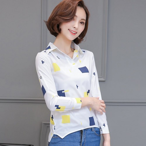Geometric Print Pattern Pull Over Ladies Top - Yellow image