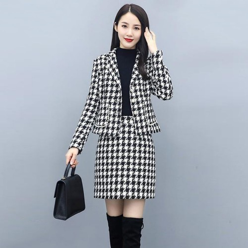 Formal Two Piece Monochrome Jacket And Mini Skirt - Black image