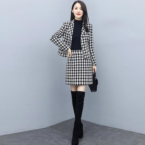 Formal Two Piece Monochrome Jacket And Mini Skirt - Black image