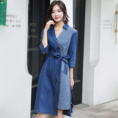 Casual Loose Fit Collared Midi Denim Dress With Belt - Blue image