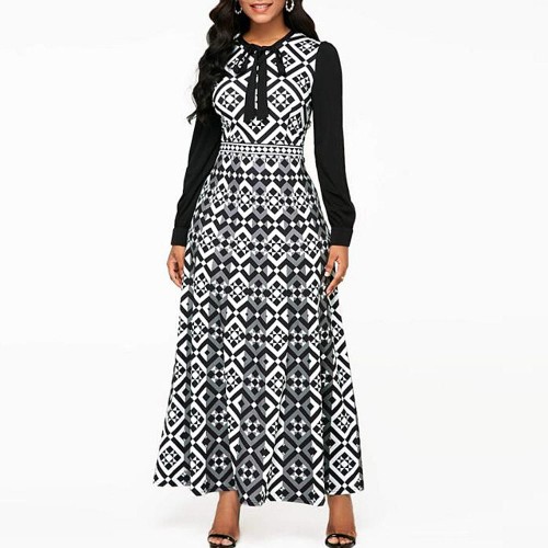 Round Neck High Waist Printed Maxi Dress for Women - Black image