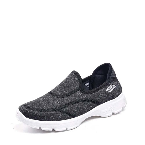 Breathable Round Toe Women's Jogging Shoes - Black image