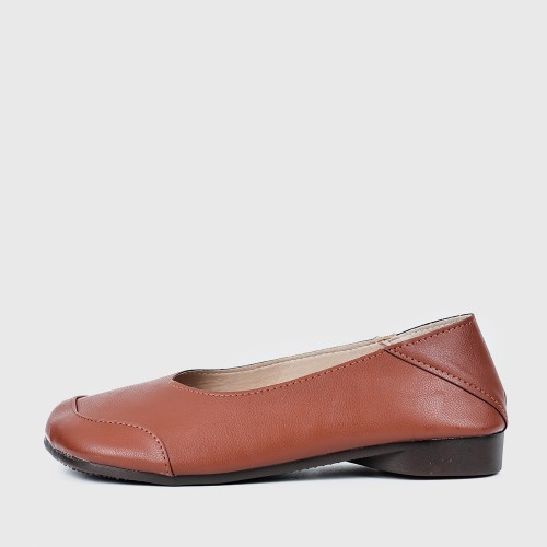 Retro Style Soft Sole Slip On Flat Shoe for Women - Brown image