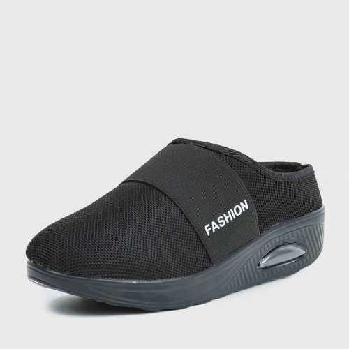 Women’s Light Weight Air Cushion Slip On Slippers - Black image