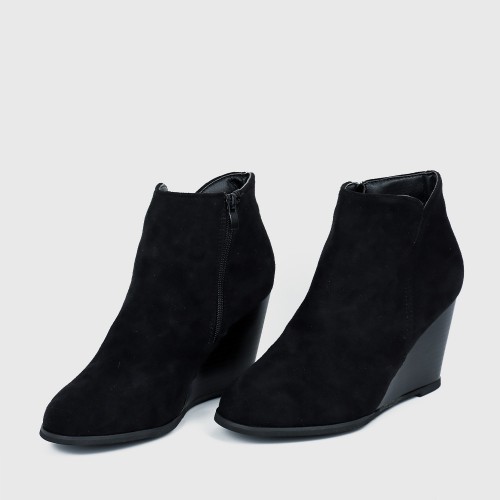 Women’s Classic Pointed Top Wedge High Heel Boots - Black image