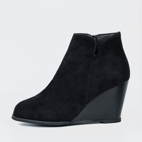 Women’s Classic Pointed Top Wedge High Heel Boots - Black image