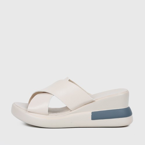 Casual Wear Open Toe Wedge Slippers for Women - White image