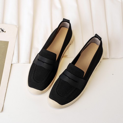 Light Weight Retro Style Slip On Loafers for Women - Black image