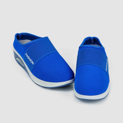 Women’s Light Weight Air Cushion Slip On Slippers - Blue image