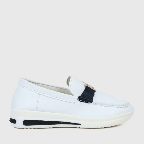 Belt Buckle Round Toe Platform Women's Loafers Shoes - White image