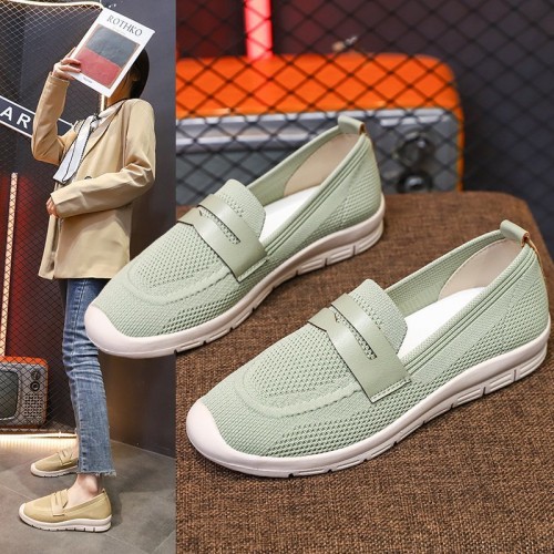 Light Weight Retro Style Slip On Loafers for Women - Green image