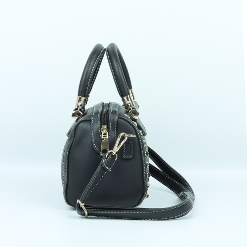Zipper closure Leather Handbag For Ladies - Black image