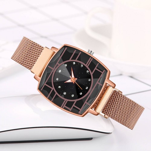Mesh Style Magnetic Closure Women's Wrist Watch - Gold image
