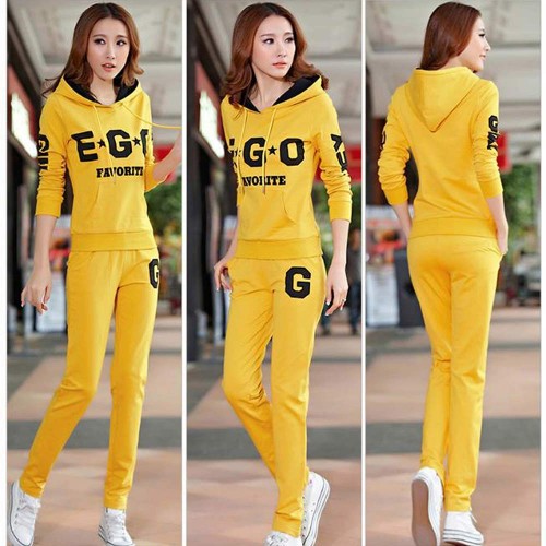 Full Sleeves Hooded Casual Sports Two Piece Trick Suit - Yellow image