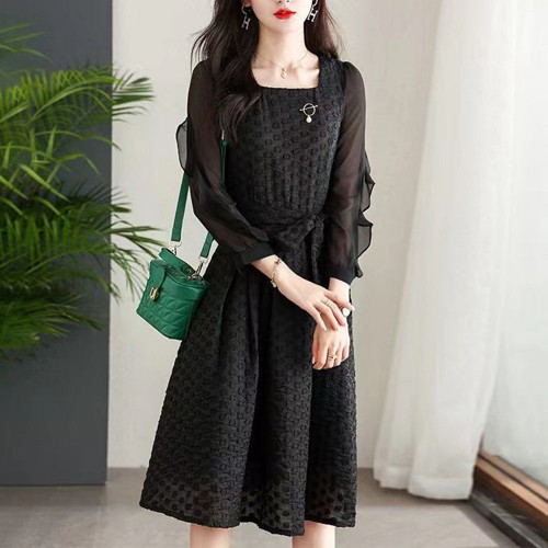 Casual Style Waist Square Neck Ruffled Puff Sleeve Midi Dress - Black image