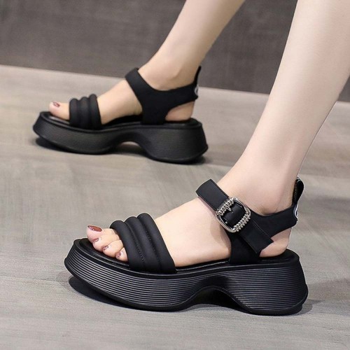 Casual Style Open Toe Muffin Buckle Closure Sandals - Black image