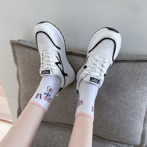 Round Toe Mesh Breathable Lace Up Sneakers - Black image