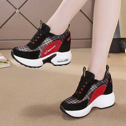 Round Toed Plaid Pattern Lace Up Mesh Sports Sneakers - Black