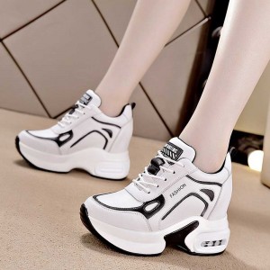 Thick Soled Comfortable Platform Lace Up Women Sneakers Black