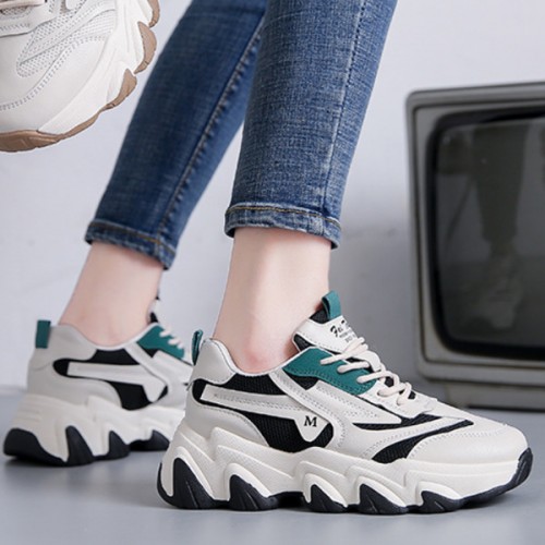 Letter Detail Front Chunky Lace up Color Block Sneakers - Black image