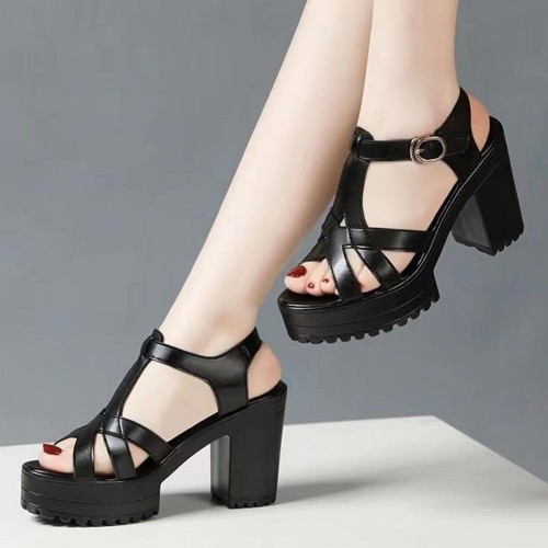 Hollows Peep Toe Stripy Buckle Closure Square Heel Sandals - Black image