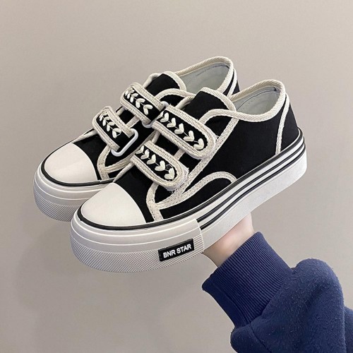 Casual Velcro Round Toe Contrast Textured Trim Sneakers - Black image