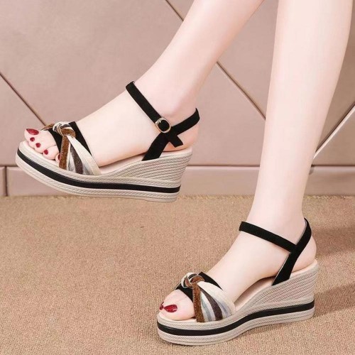 Comfortable Fish Mouth Soft Soled Buckle Closure Wedge Sandals - Black image