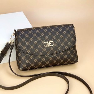 Elegant Flap Floral Printed Zipper Pocket Shoulder Bag - Brown
