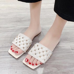 Rhombus Comfortable Flat Bottom Square Toe Slippers - White