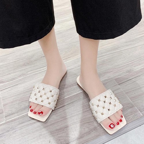 Rhombus Comfortable Flat Bottom Square Toe Slippers - White image