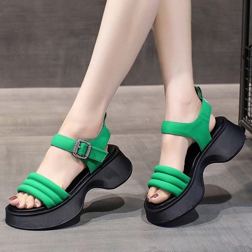 Casual Style Open Toe Muffin Buckle Closure Sandals - Green image