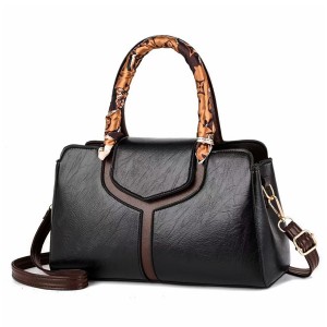 Retro Texture Pillow Type Texture Messenger Women Shoulder Bag - Black