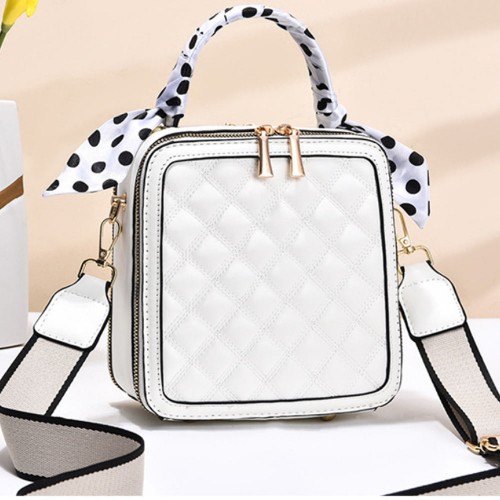 Rhombus Portable Square Messenger Women Shoulder bag - Cream image